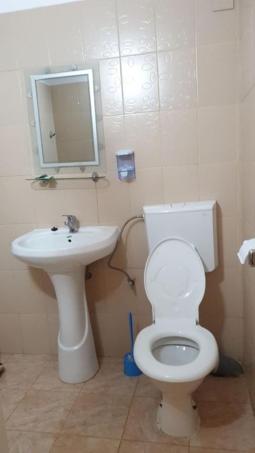 Casa Dina Hotel Baile Herculane Bagian luar foto