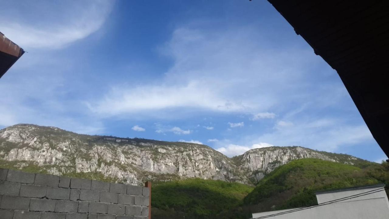Casa Dina Hotel Baile Herculane Bagian luar foto