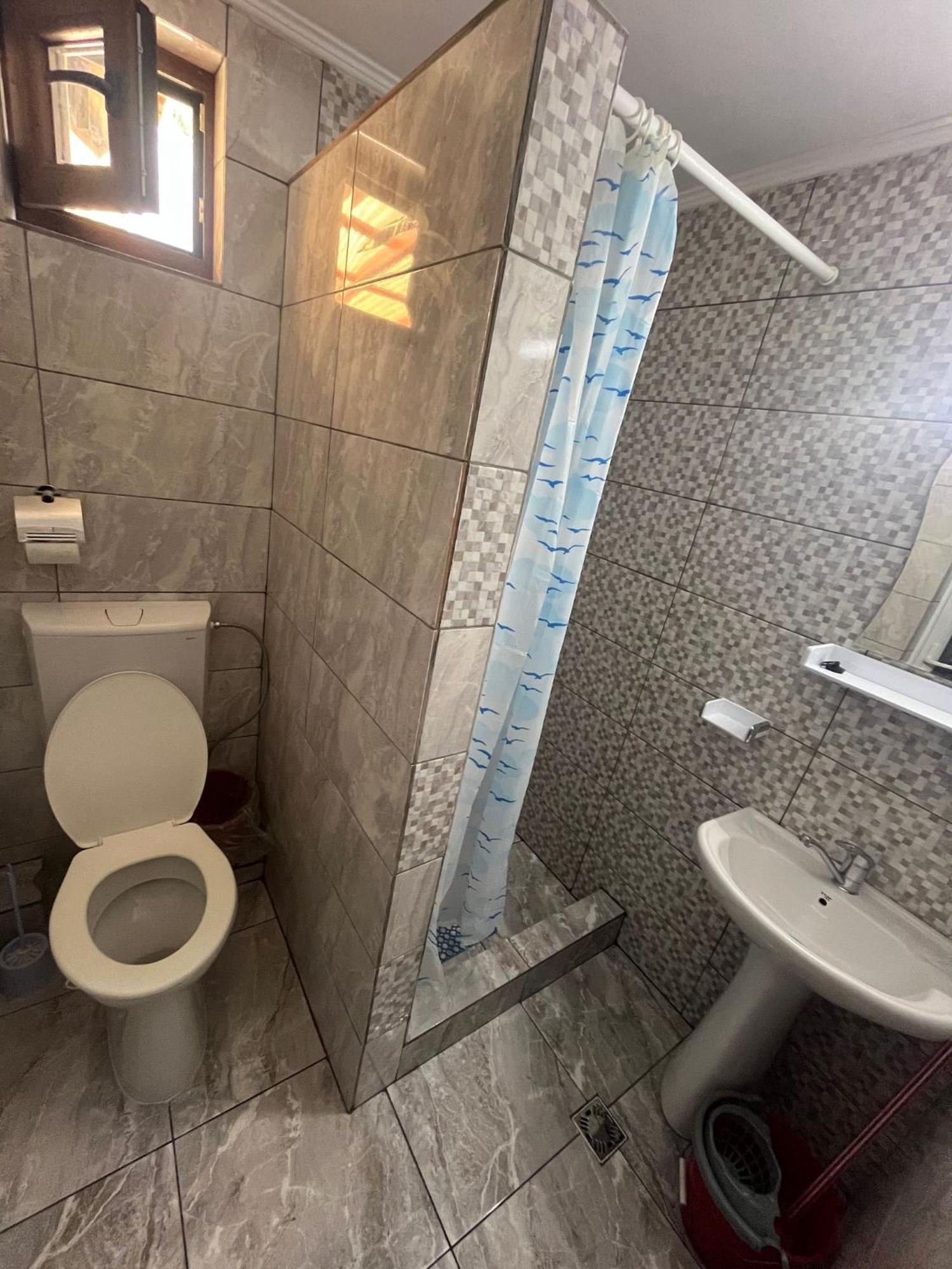 Casa Dina Hotel Baile Herculane Bagian luar foto